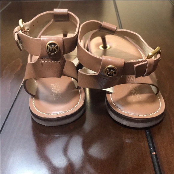 🆕 Michael Kors Sandals - Picture 3 of 5